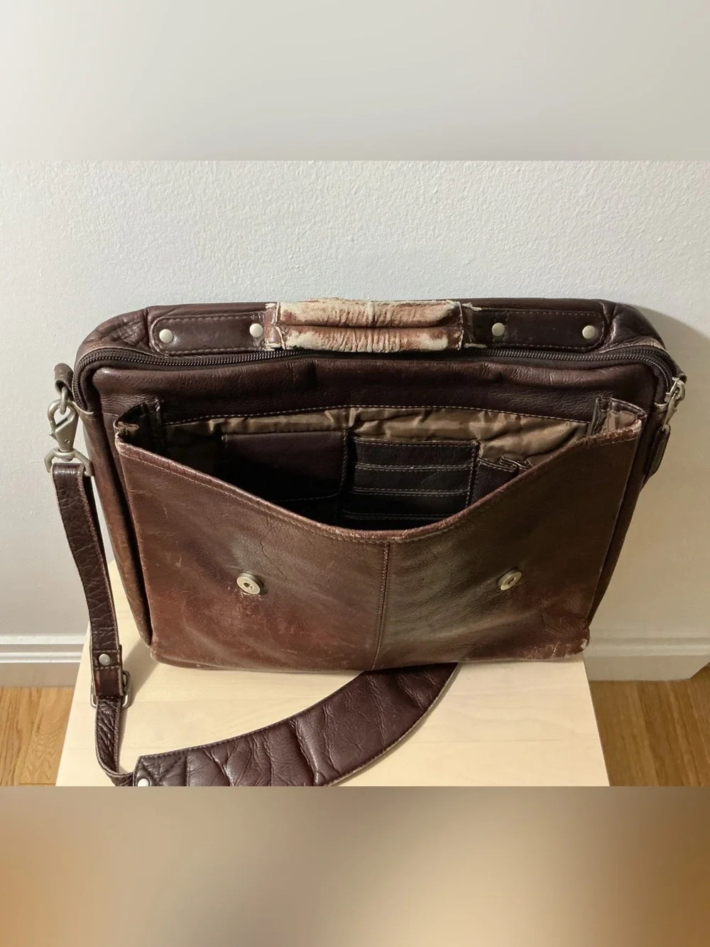 Vintage Lexus Promotional Brown Leather Briefcase / Messenger Bag.